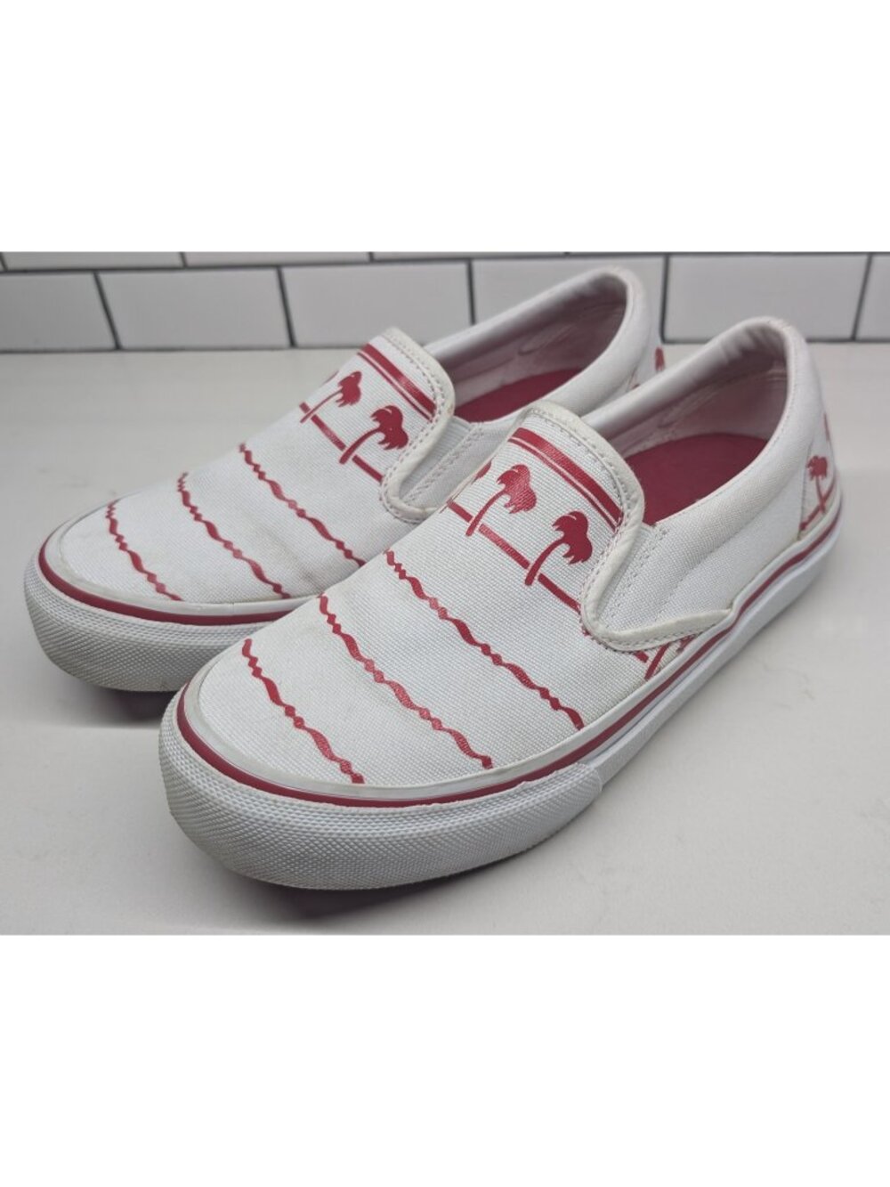IN-N-OUT BURGER Slip On Shoes Big Kids 6Y Womens 7.5 White Red Palm Tree Canvas